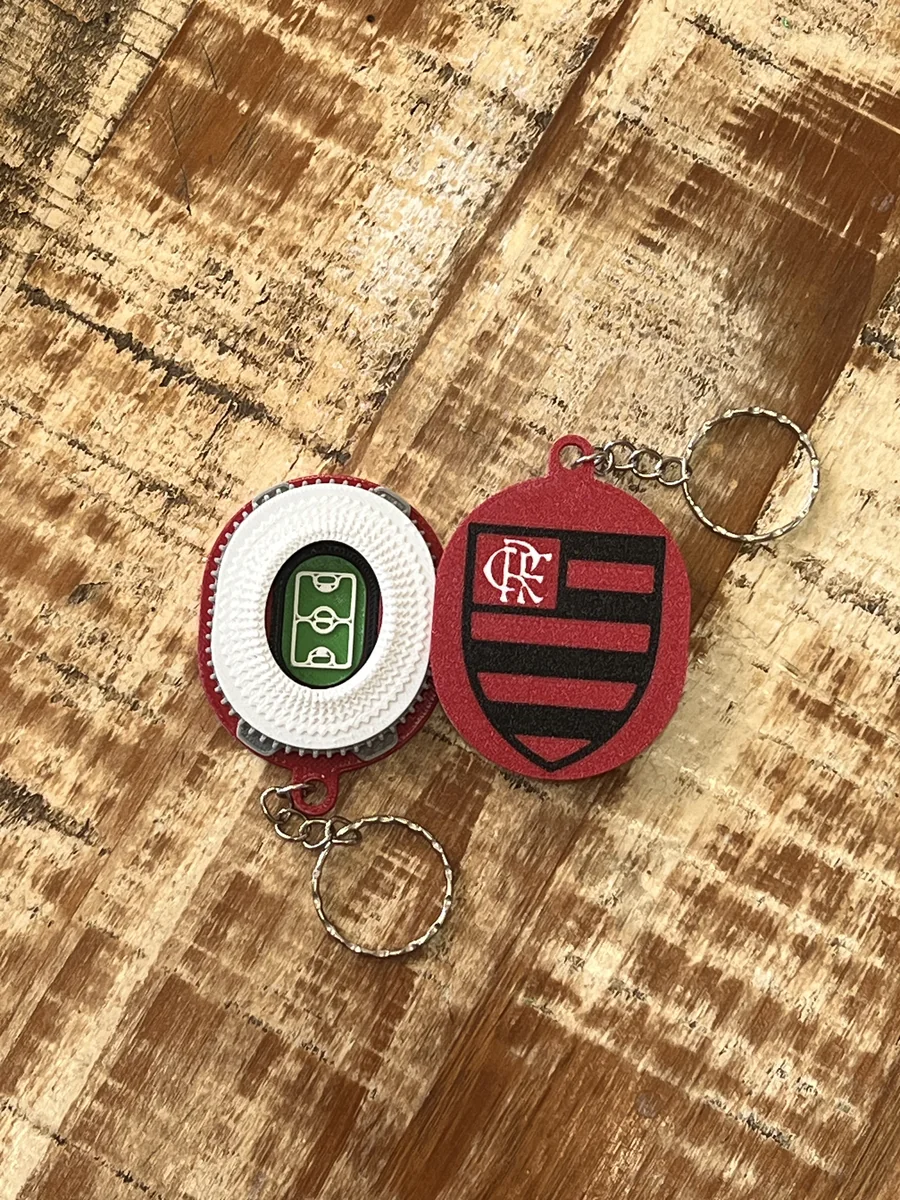 Chaveiros estádio e escudo Flamengo produzido em impressão 3D