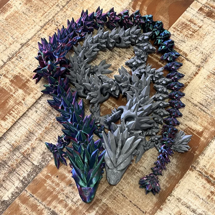 Dragões decorativos articulados em impressão 3D